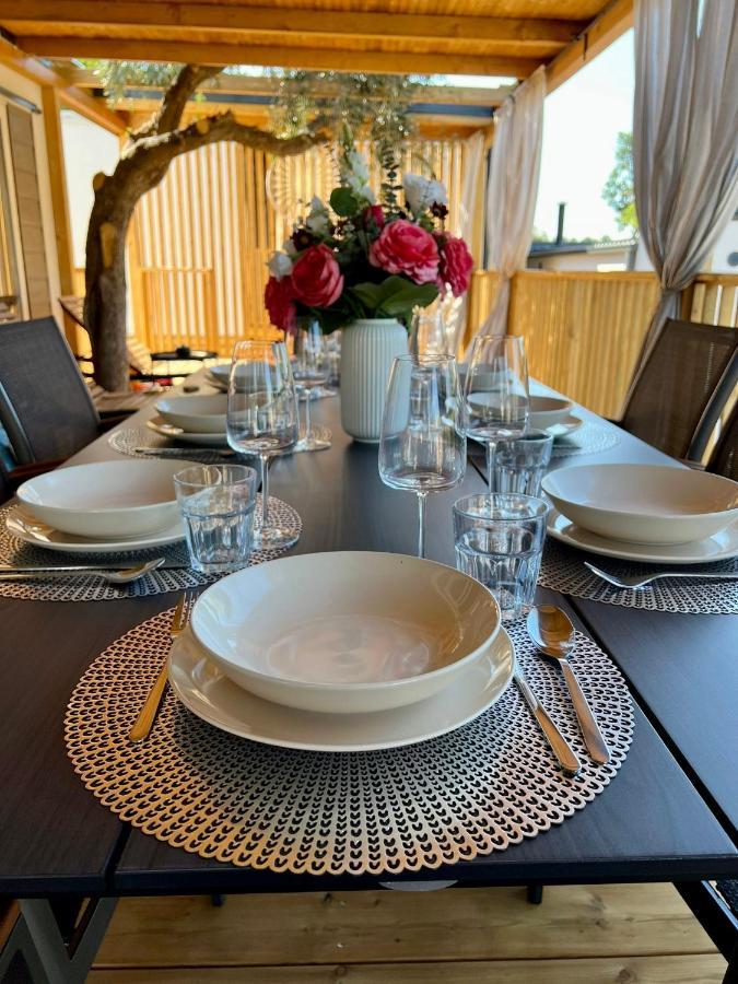 Villa Family Grand De Luxe Mobilhome Selce Esterno foto
