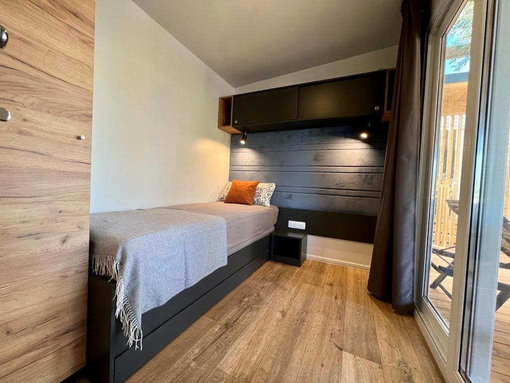 Villa Family Grand De Luxe Mobilhome Selce Esterno foto