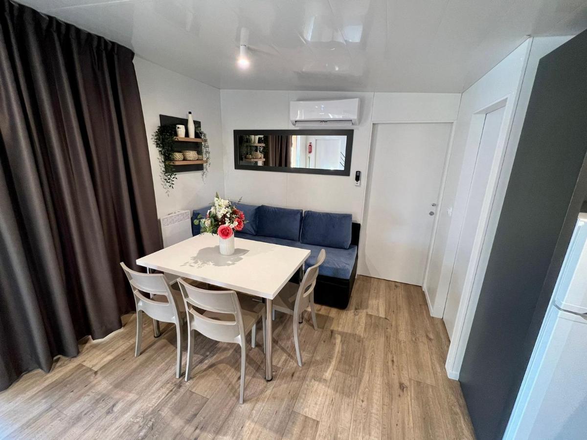 Villa Family Grand De Luxe Mobilhome Selce Esterno foto