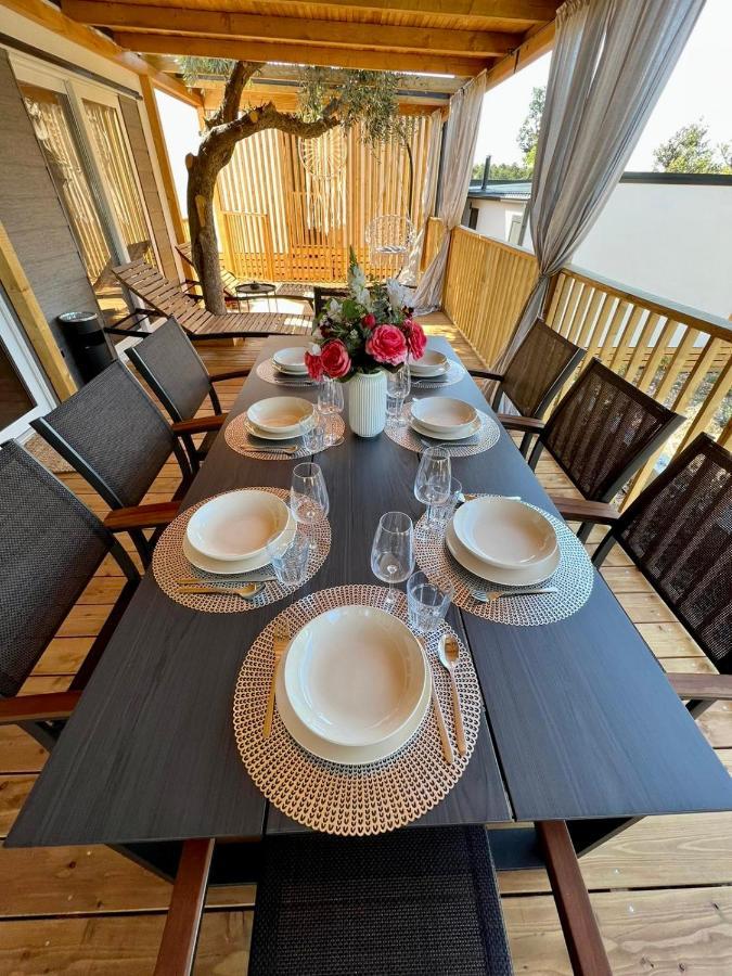 Villa Family Grand De Luxe Mobilhome Selce Esterno foto
