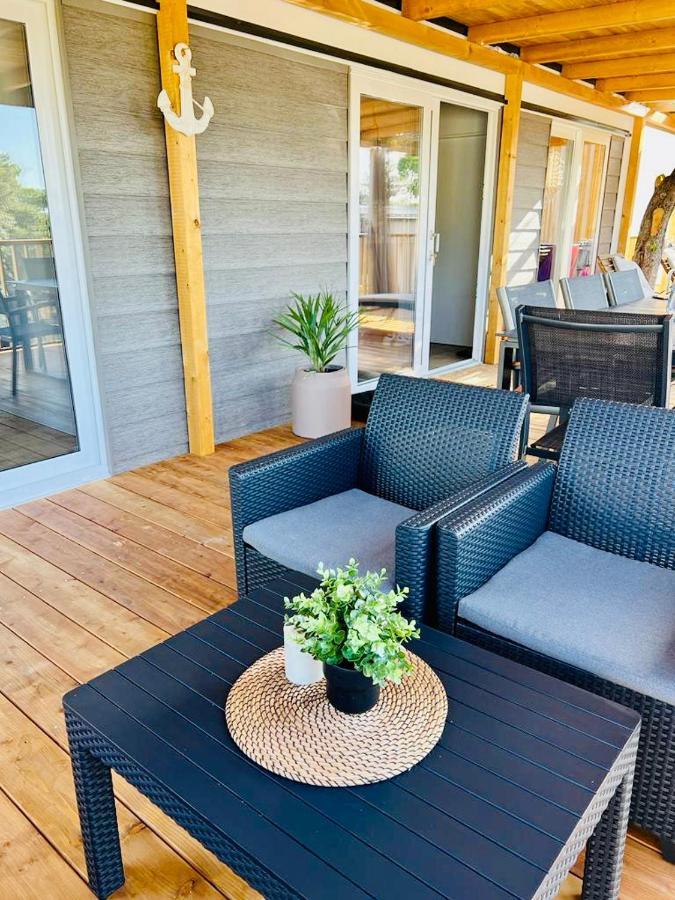 Villa Family Grand De Luxe Mobilhome Selce Esterno foto