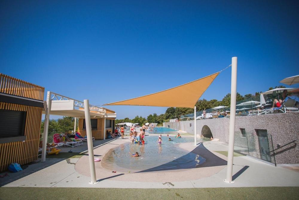 Villa Family Grand De Luxe Mobilhome Selce Esterno foto