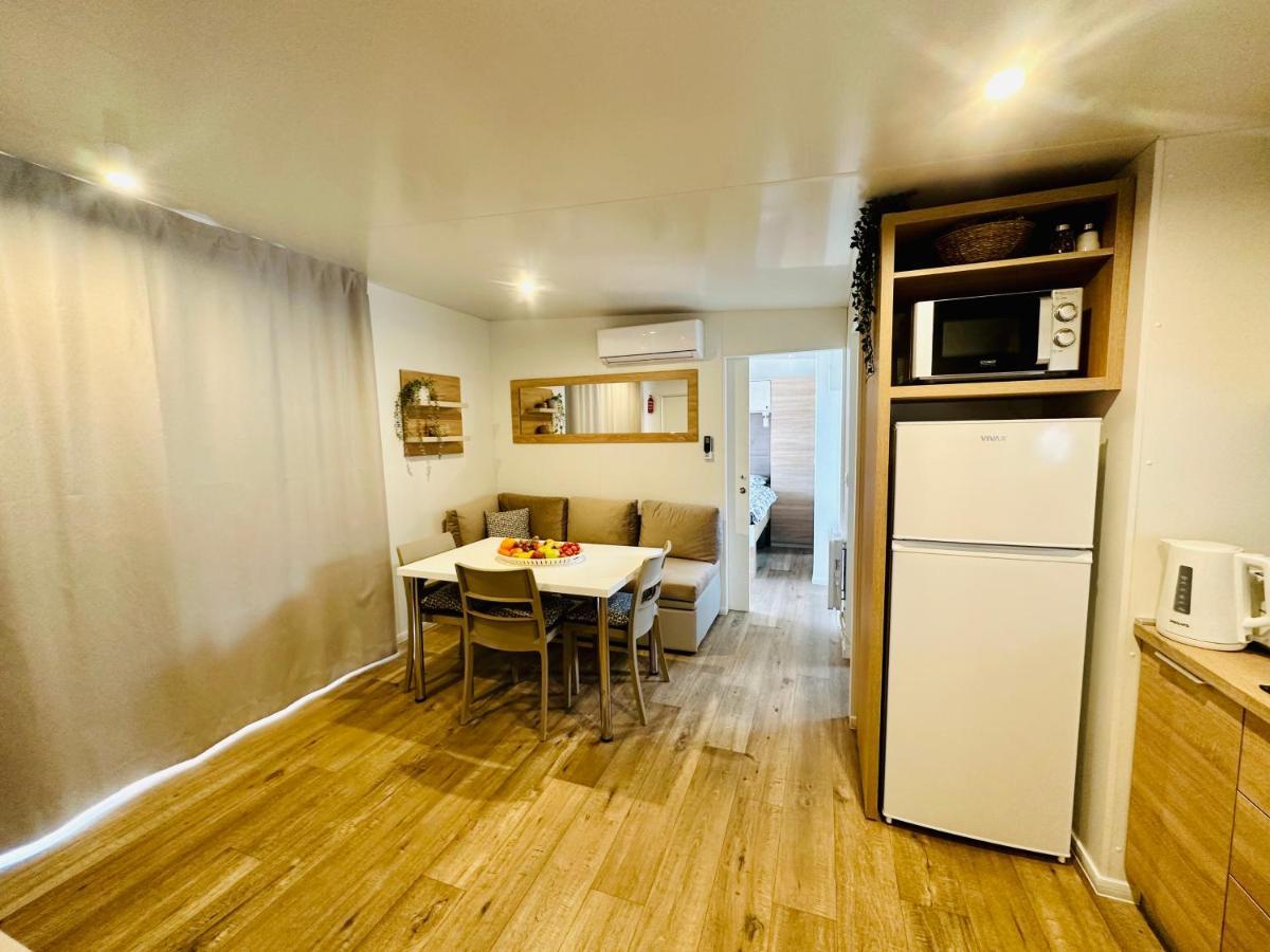 Villa Family Grand De Luxe Mobilhome Selce Esterno foto